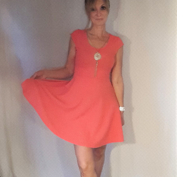 Coral Mini Dress with attached Necklace Dopamine Dressing Spring Summer - Picture 6 of 14